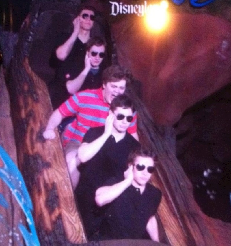 5. Proveli smo cijeli dan u Disneylandu glumeći zaštitare jednom prijatelju