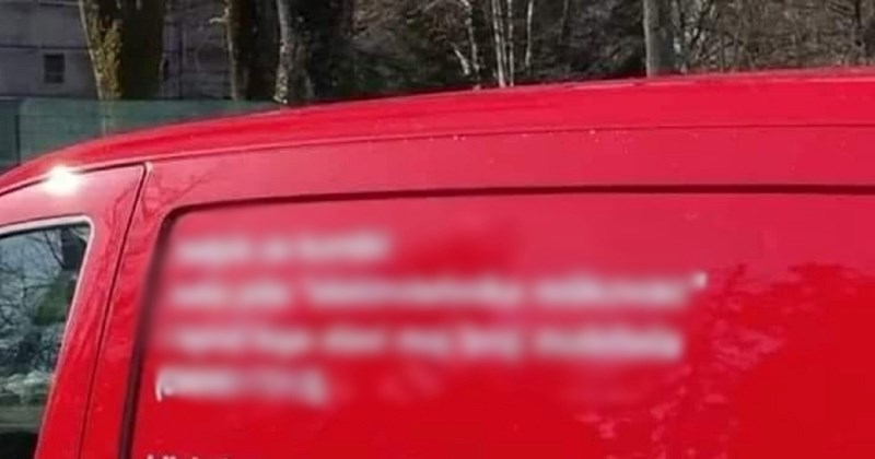 Natpis na kombiju fotkanom na hrvatskim cestama totalni je hit na FB-u, ovakav biser se rijetko viđa