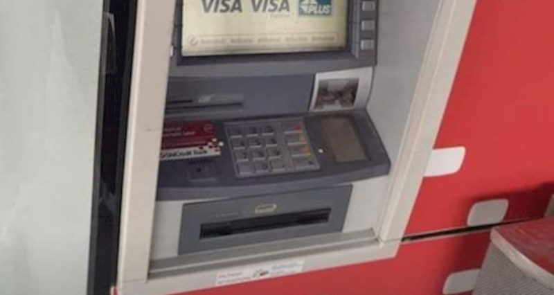 Tragikomičan prizor s bankomata u RH hit je u regiji, jedan detalj ukrao je svu pozornost