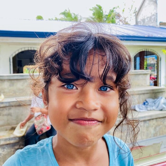 Djevojka s Filipina ima genetsku mutaciju zahvaljujući kojoj je krasi par lijepih plavih očiju