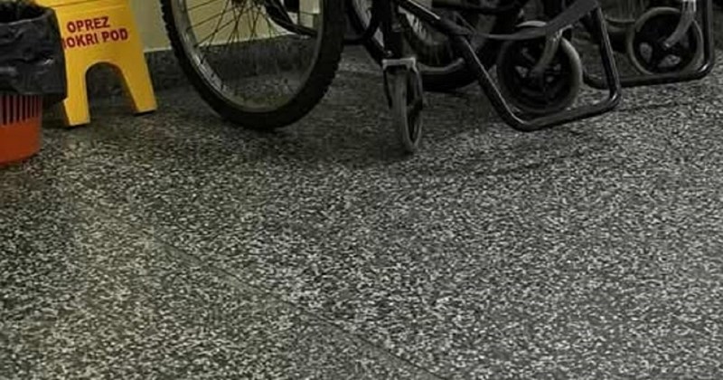 Bolnička oprema fotkana u BIH zgrozila je Fejs, bilo bi smiješno da nije tragično
