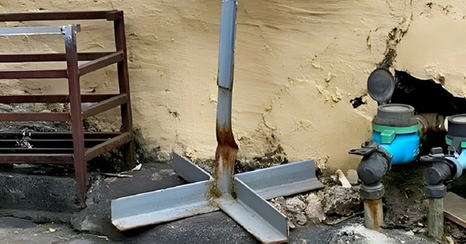 Tip je htio zaštititi svoje parkirno mjesto, morate vidjeti kakvim je natpisom to učinio