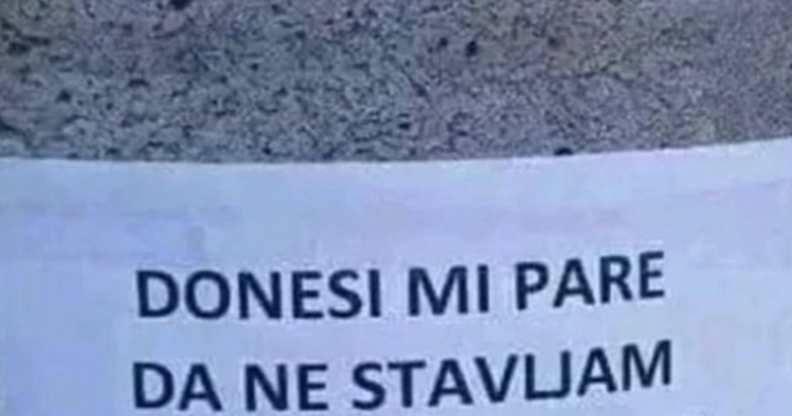 Tipovi se obračunavaju oko zaostalih dugova preko plakata, morate vidjeti ovu prijetnju