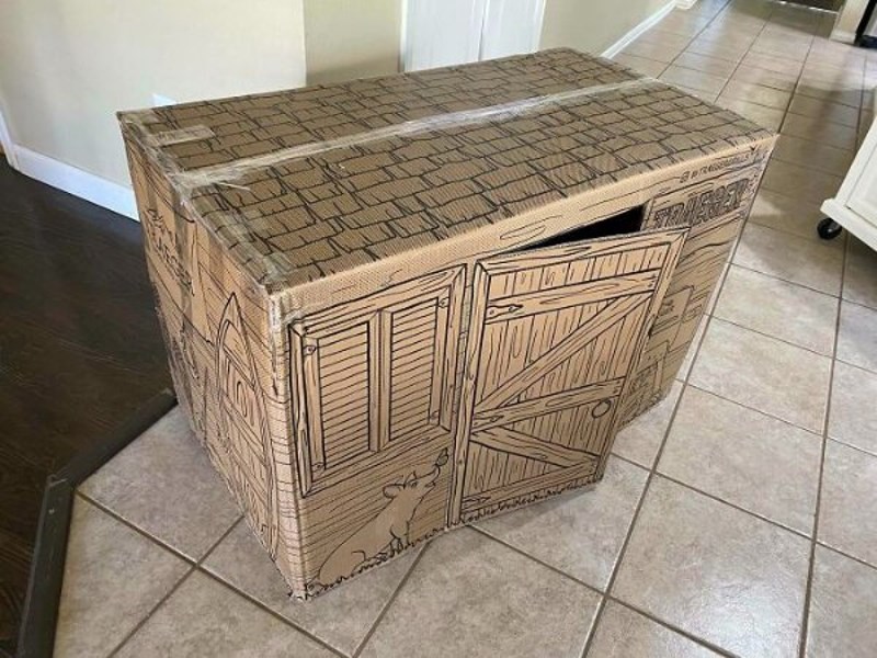 Kutija u kojoj je došao moj roštilj pretvara se u kućicu za klince ako ju okrenete naopako