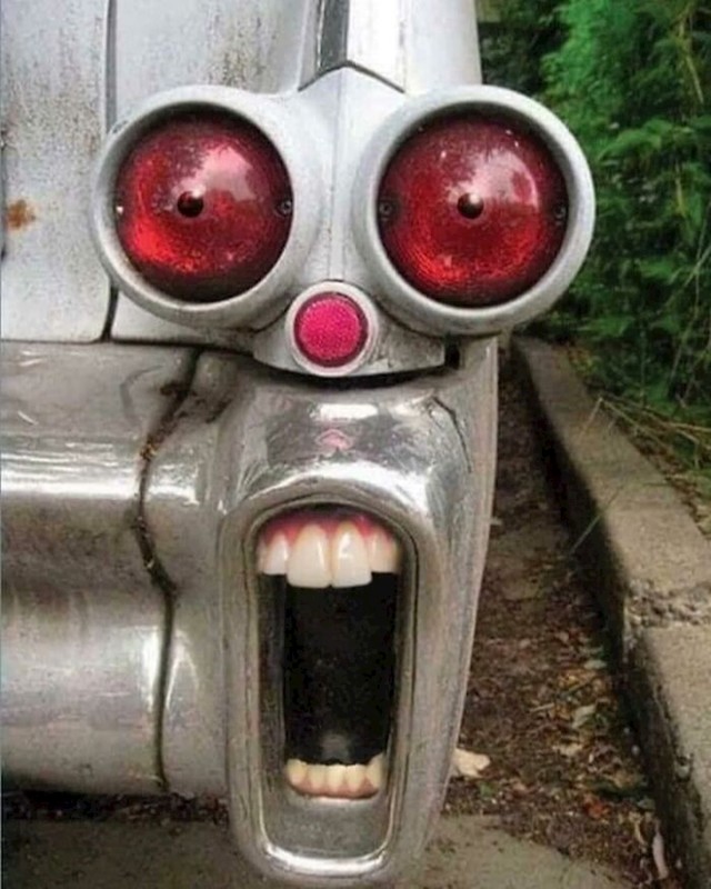 4. 😮