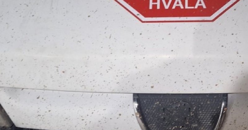 Vlasnik kombija nasmijao je mreže natpisom na vozilu, mnogi će se složiti s ovim