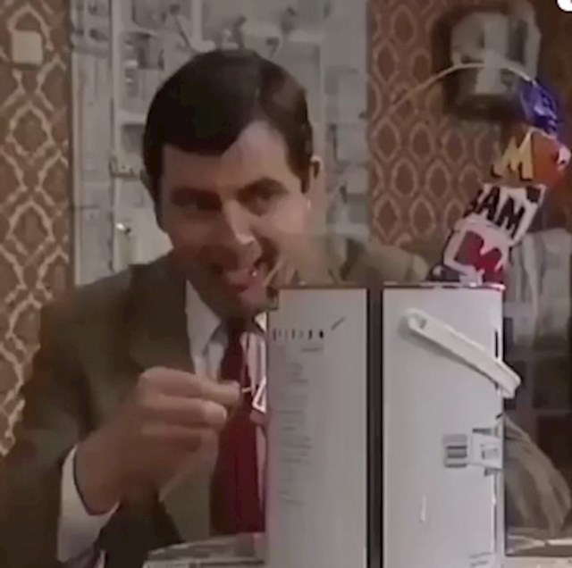 Rowan Atkinson je magistar elektrotehnike