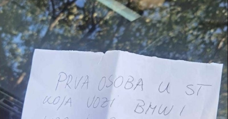 Poruka vozaču BMW-a fotkana u Splitu nasmijala je Fejs, ovo niste očekivali