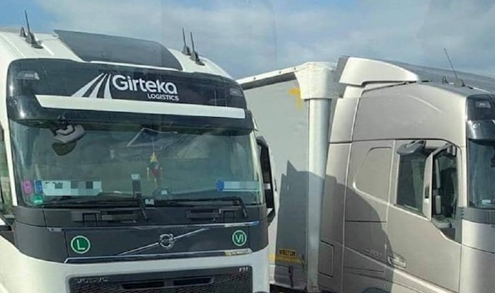 Prizor s odmorišta negdje u Istočnoj Europi viralni je hit, morate vidjeti što radi vozač kamiona