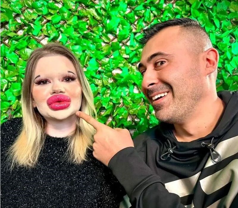 Andrea se ne obazire na negativne komentare.