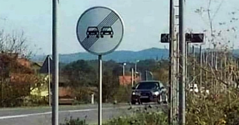 Netko je išarao poruku vozačima da ne voze brzo, ali na način da je sada još bolja. Morate vidjeti