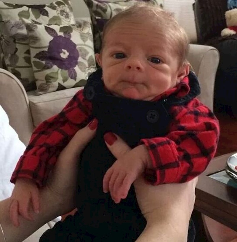 Zna li tko gdje sam ostavio protezu za zube