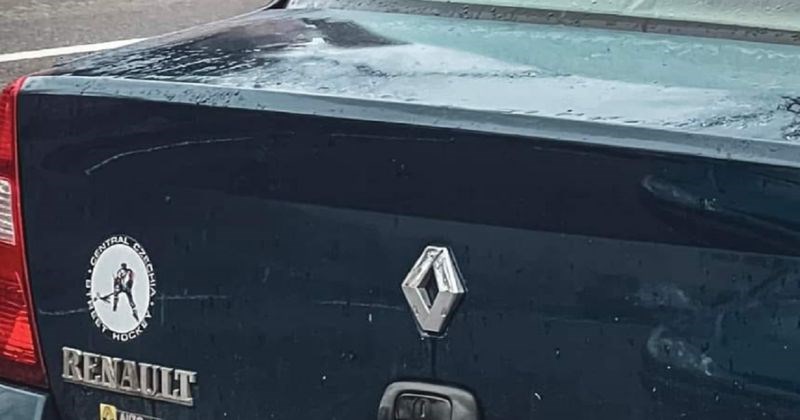 Dodatak koji je jedan Čeh stavio na auto hit je na poznatoj FB stranici, morate vidjeti