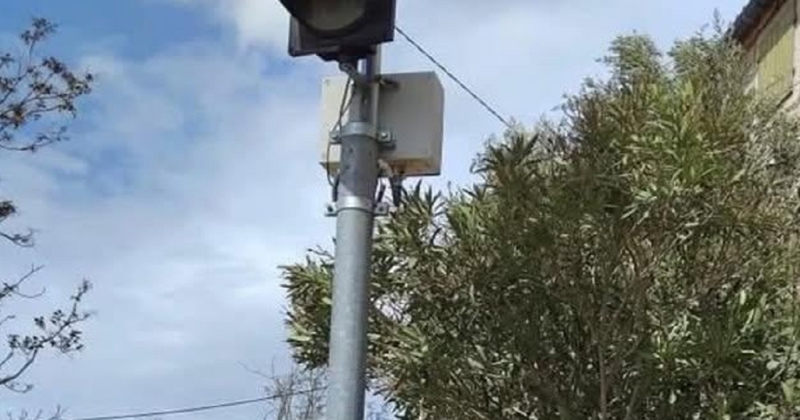 Semafor iz Dalmacije viralni je hit nakon što ga je podijelila velika FB stranica, morate ga vidjeti