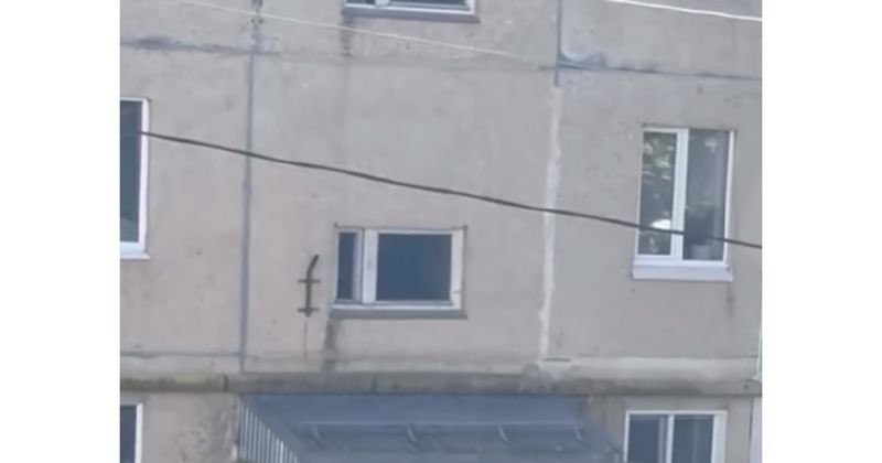 Netko je pred zgradom uhvatio legendaran prizor balkanske verzije Spidermana, morate vidjeti