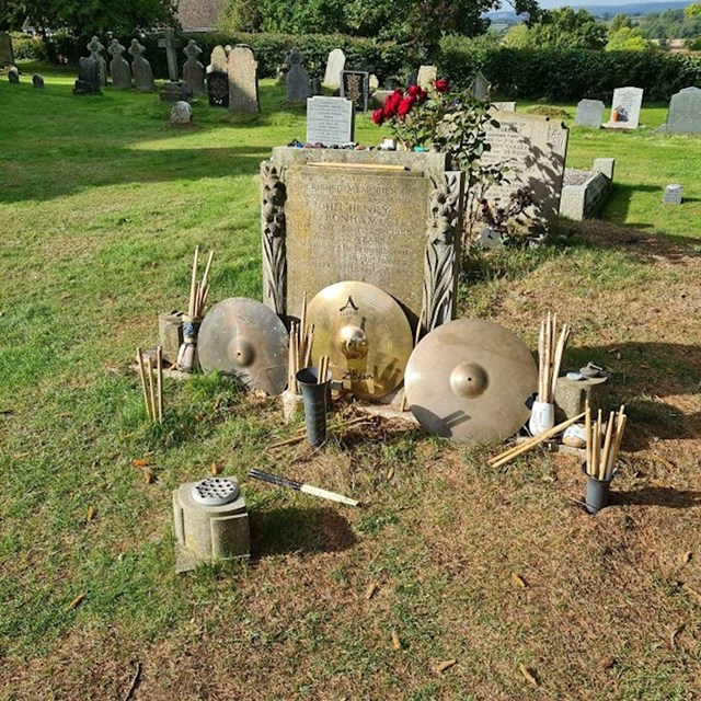 Grob bubnjara Led Zeppelina