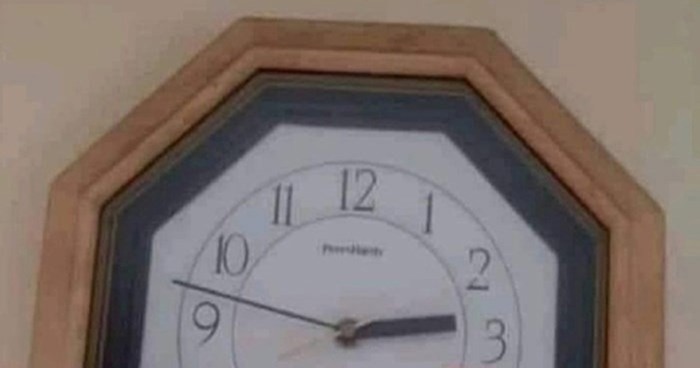 Kupili su sat u kineskom dućanu, a tek kad su ga objesili primijetili su da nešto nije kako treba