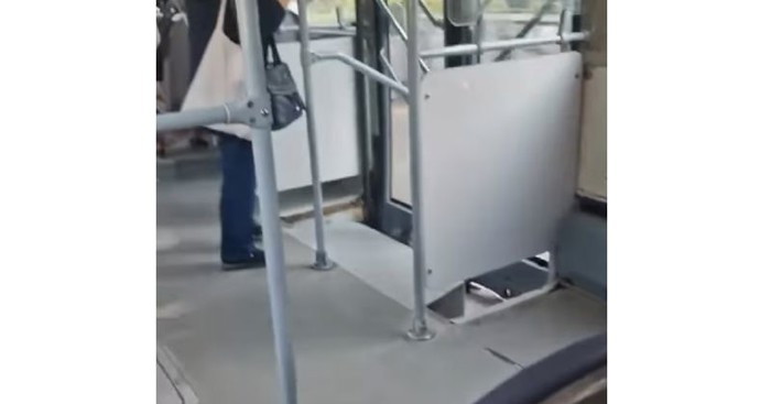 Snimka iz beogradskog autobusa širi se regijom, morate vidjeti što je jedan putnik primijetio