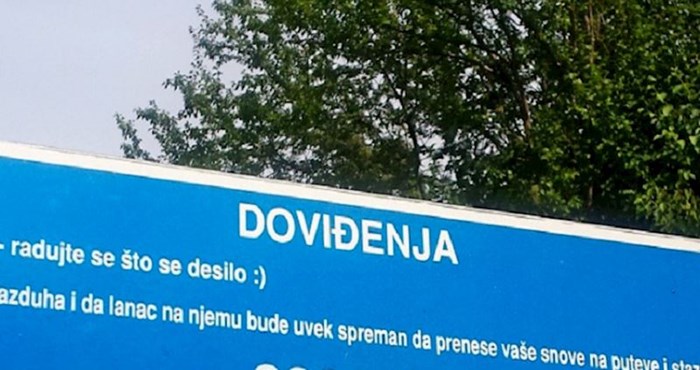 Urnebesan natpis fotkan na granici Srbije i Rumunjske hit je u regiji, odmah ćete vidjeti zašto