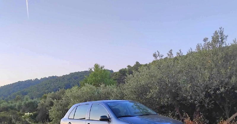 Hvaranin je ostavio bizarnu poruku kraj parkiranog auta, brzinom munje je nasmijala čitavu regiju