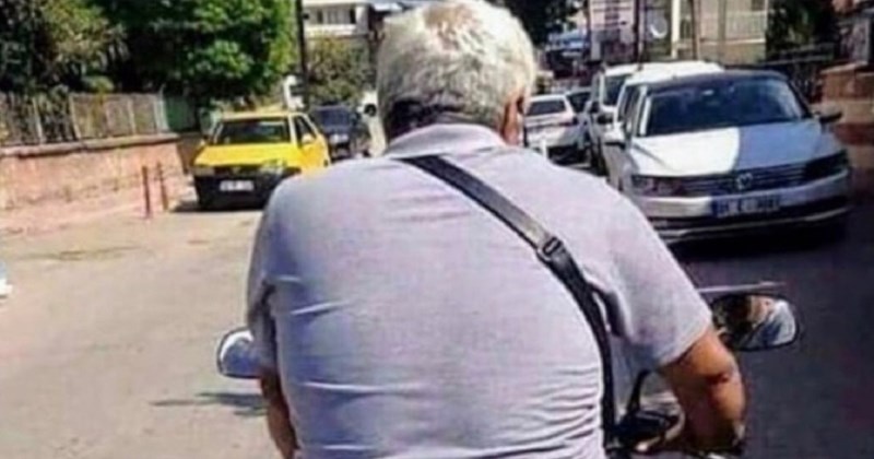 Urnebesan prizor iz susjedstva širi se regijom, morate vidjeti gdje ovaj vozač drži registraciju