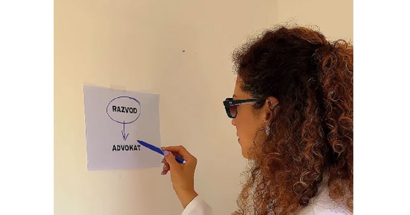 Reklama zubarice iz Srbije izazvala je salve smijeha u regiji, ovo je tako tipično balkanski!