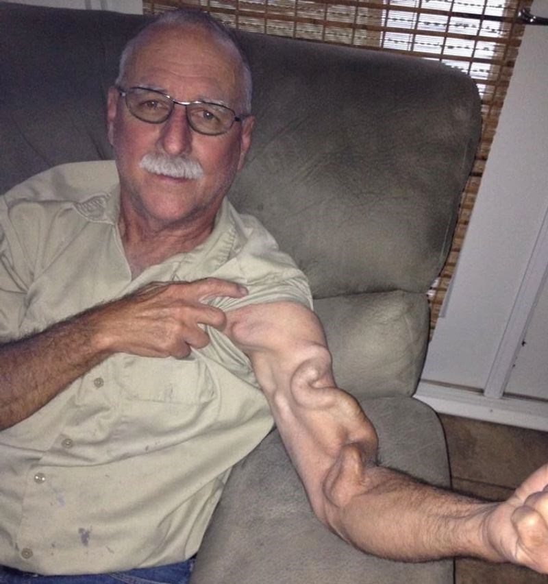 1. “Obiteljski prijatelj prije operacije...”