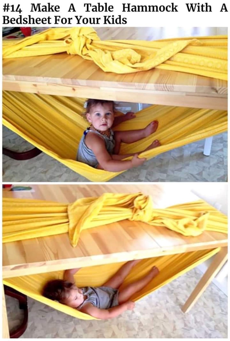 Napravite hammock za svoje klince u vašem dnevnom boravku. Dovoljni su vam stol i plahta