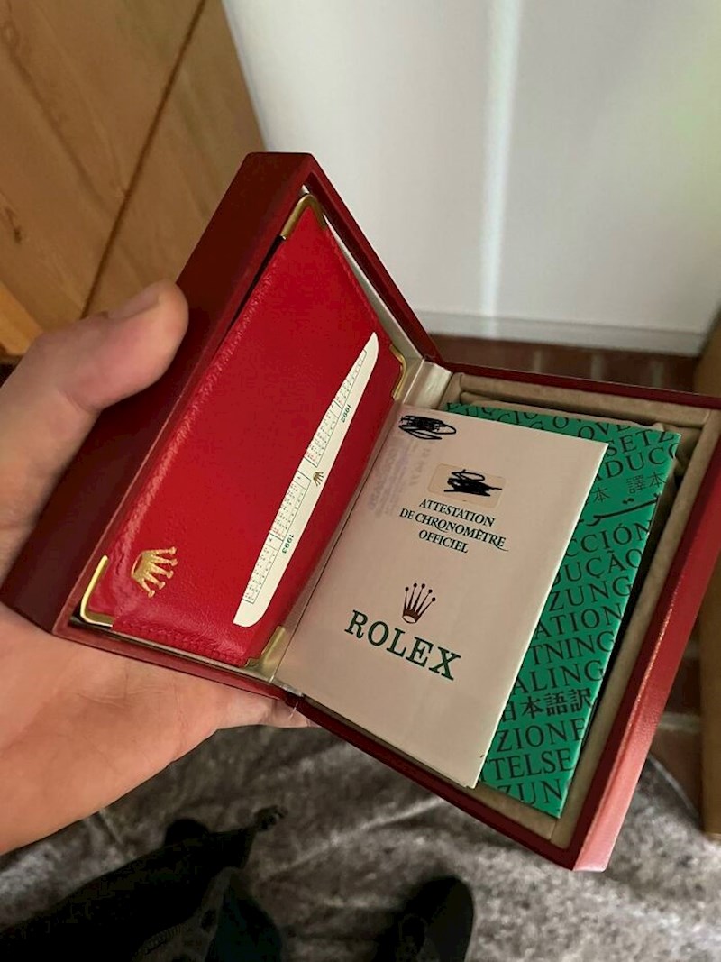 Djedov Rolex je misteriozno nestao otkad su nam javili za njegovu smrt do trenutka kada smo došli u dom. Trebao je pripasti meni kao draga uspomena