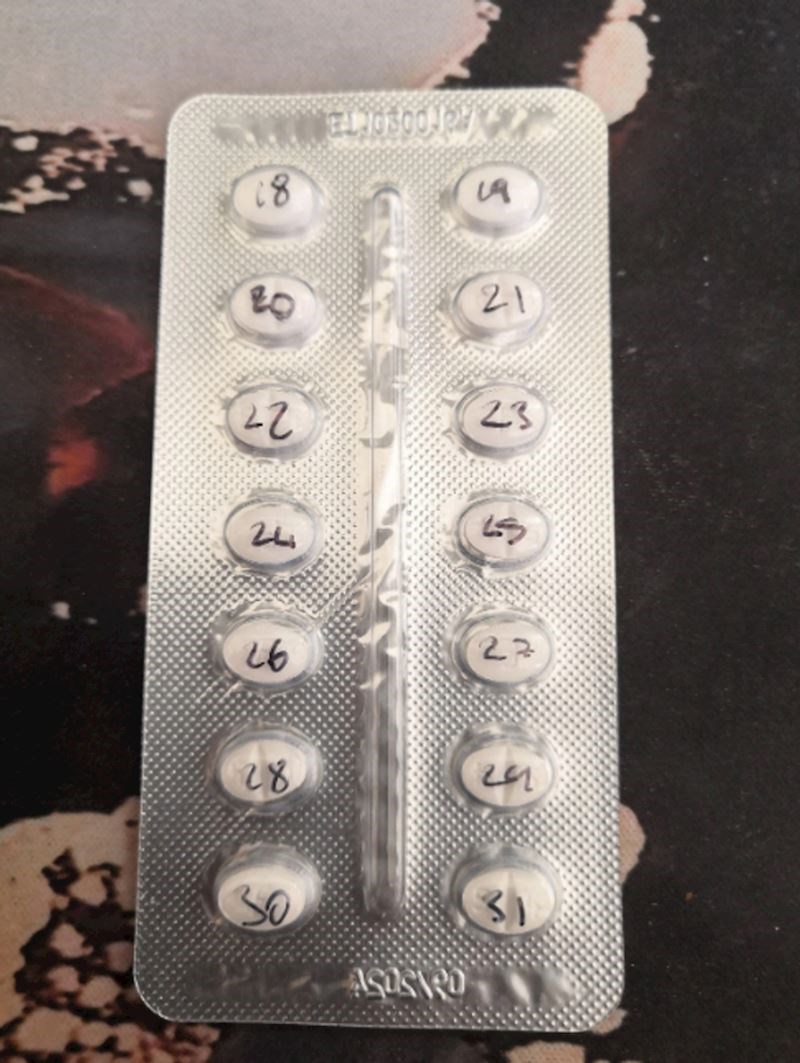 Napišite datume na svaku tabletu da pratite koju ste popili, a koju zaboravili