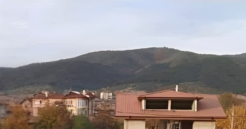 Kuća iz Bugarske postala je viralna zbog mjesta na kojem je izgrađena, ovo morate vidjeti