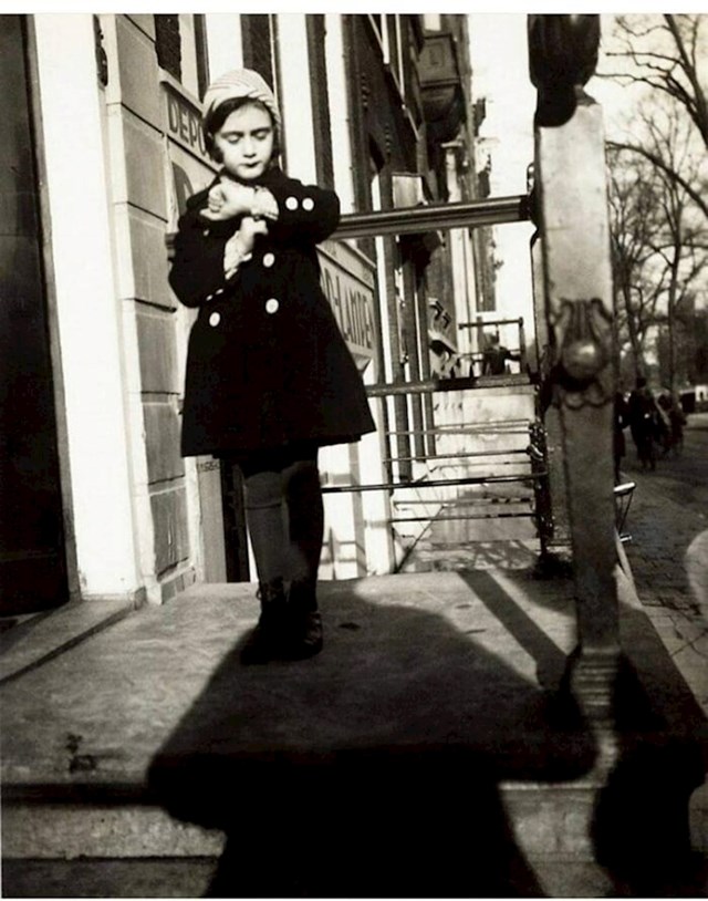 5-godišnja Anne Frank. Fotograf je njezin otac Otto
