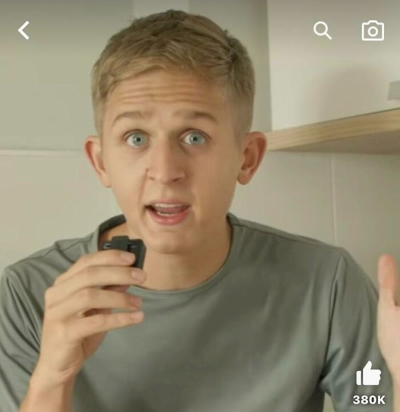 Ellen ima blizanca?