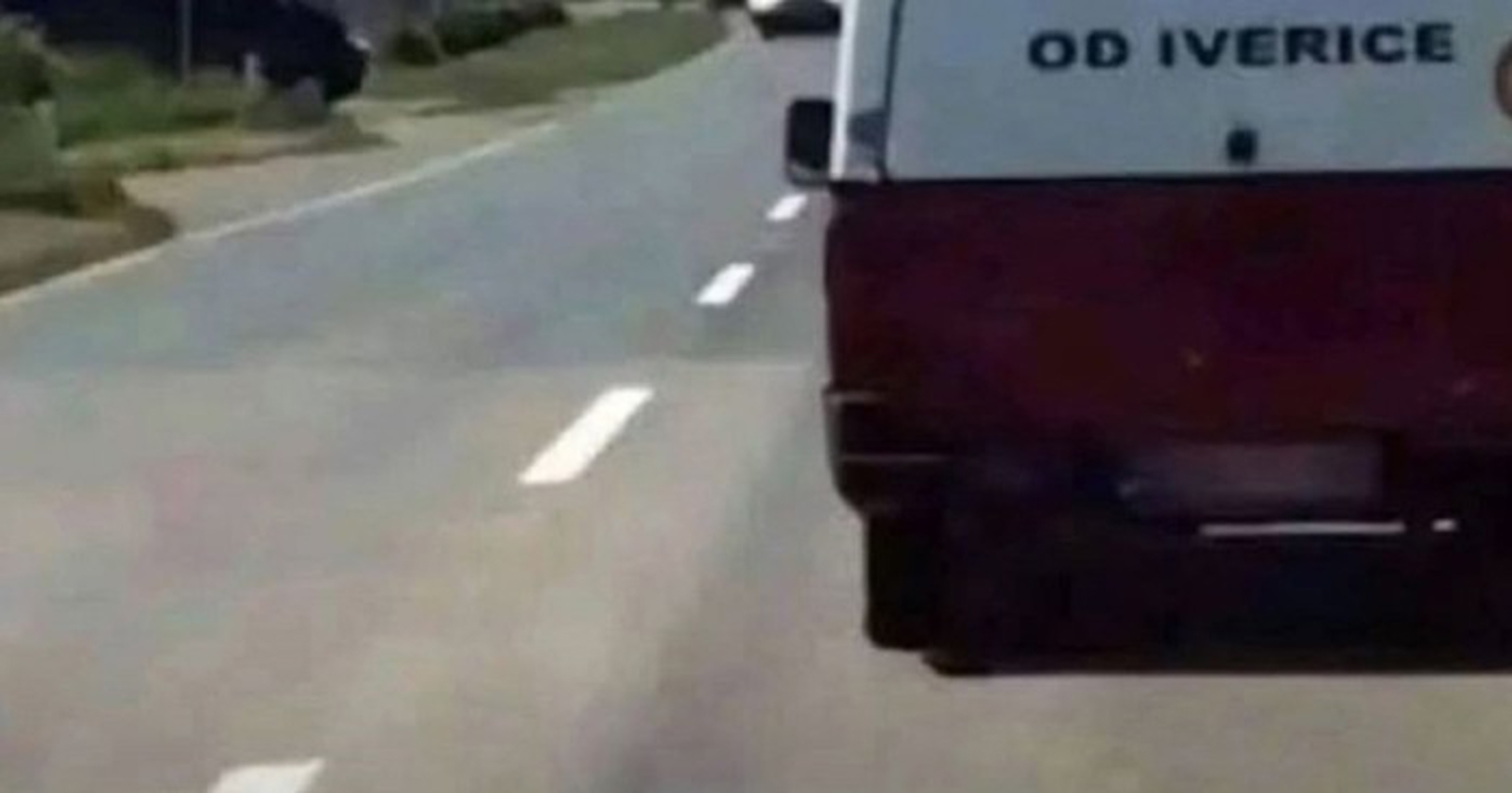 Natpis na kombiju stolara oduševio je mreže komičnom idejom, morate vidjeti