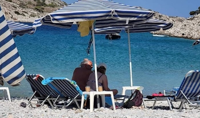 Na Fejs su počeli pristizati prvi biseri s plaža za ovu sezonu, ovaj prizor nasmijao je tisuće