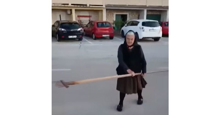 Legendarna baka iz Dalmacije apsolutni je vladar društvenih mreža, odmah ćete vidjeti zašto