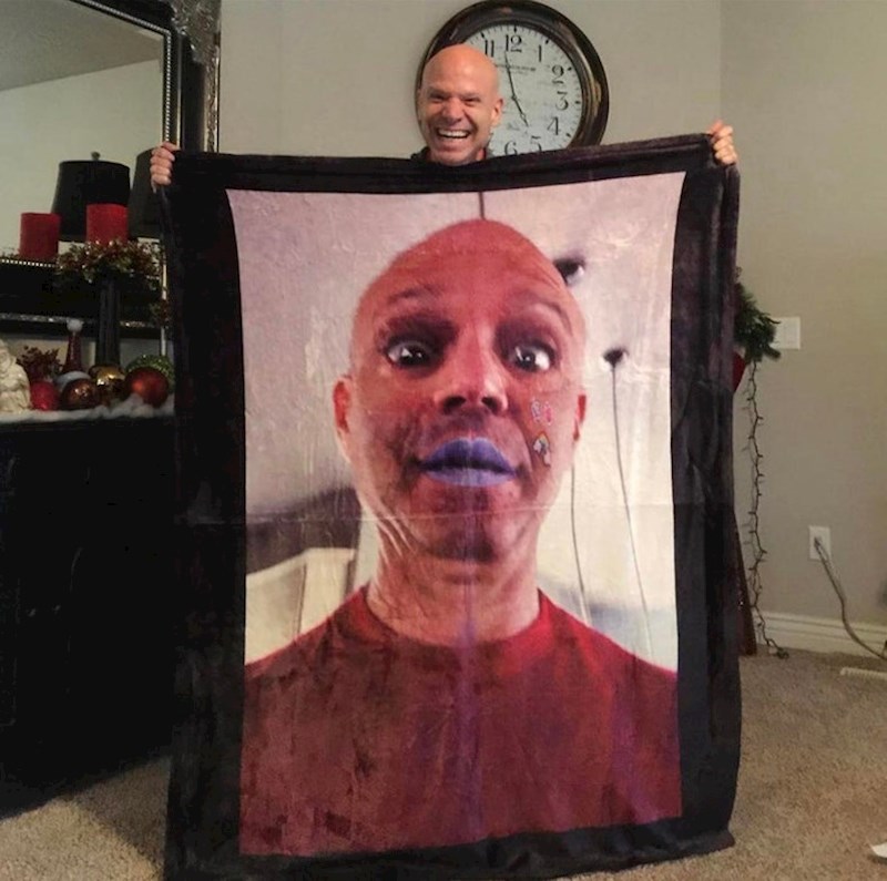 Mogao sam znati da se nešto gadno sprema kada su me sinovi tinejdžeri zamolili za sliku