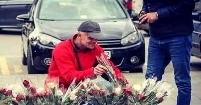 Marketinški genij iz BIH totalni je hit u regiji, morate vidjeti kako tip prodaje ruže