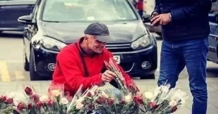 Marketinški genij iz BIH totalni je hit u regiji, morate vidjeti kako tip prodaje ruže