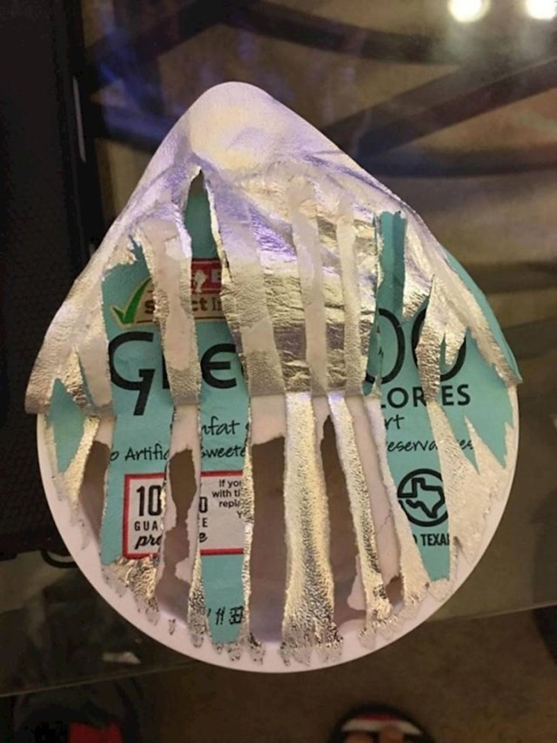 Kad pokušaš otvoriti jogurt...