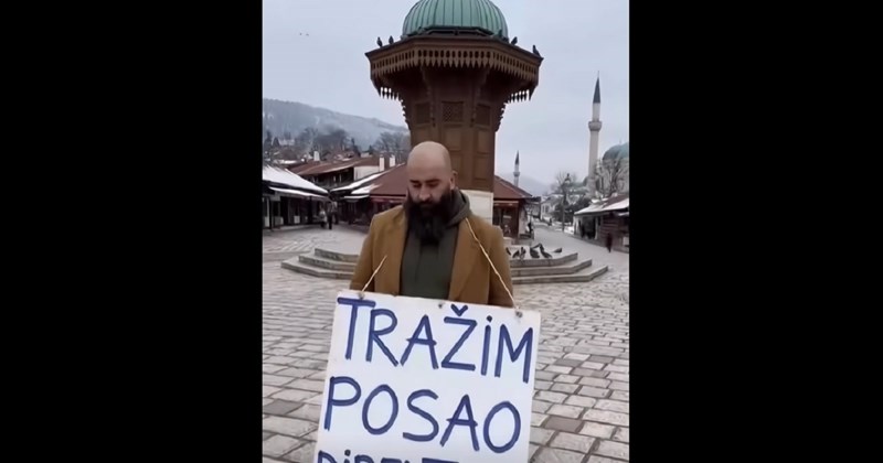 Tip je šetao Sarajevom s natpisom "Tražim posao", odmah ćete vidjeti zašto je izazvao lavinu smijeha
