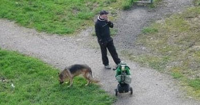 Bizarni prizor iz Poljske šokirao je tisuće na Fejsu, pogledajte tko je u šetnji s ovom obitelji