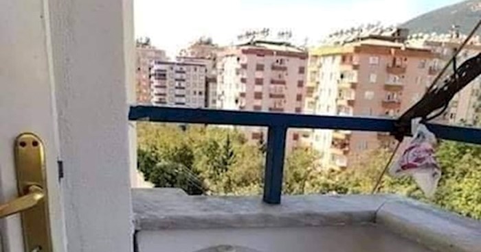 Bizarna fotka iz Bugarske je pravi hit, morate vidjeti što je tip instalirao na balkon