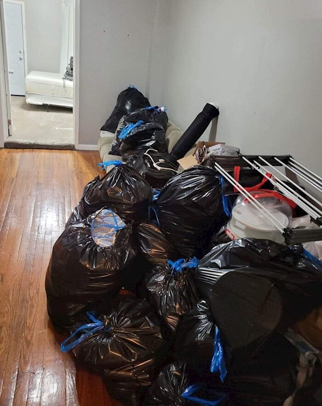 "U stanu do mojeg je stanodavac izbacivao podstanare, ali je rekao krivi broj i kad sam stigao doma sve moje stvari su bile u vrećema za smeće. Nije mi se htio ni ispričati."