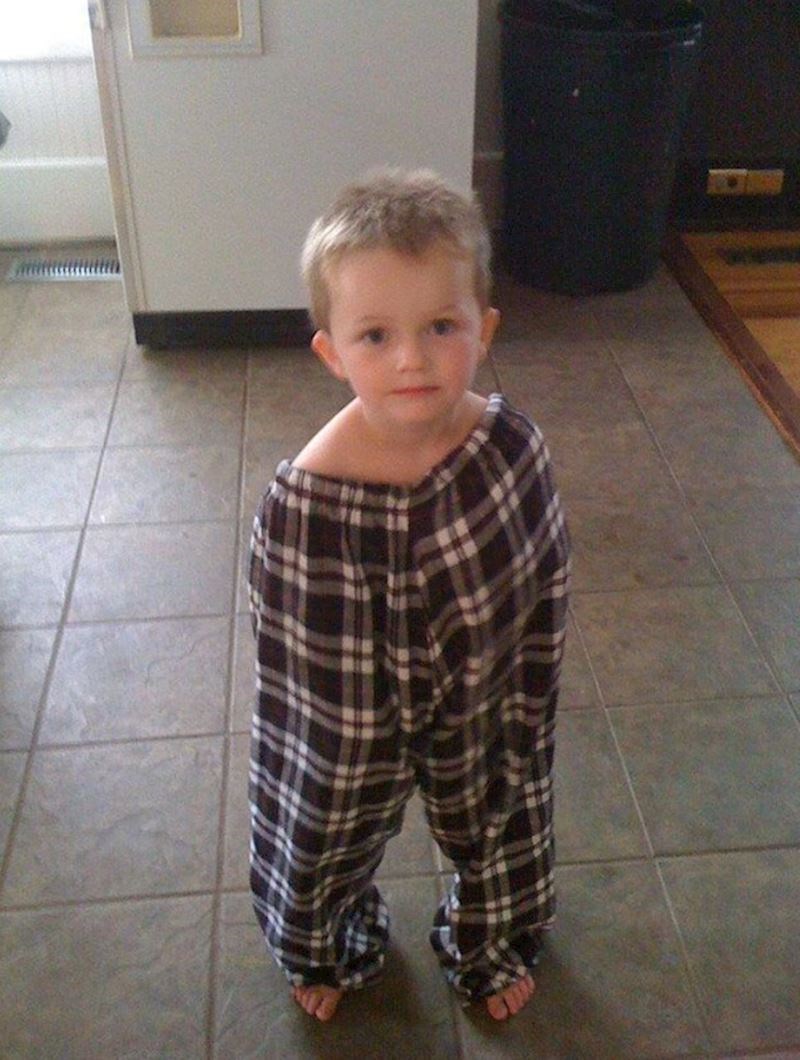 3. "Rekao je da jedva čeka narasti pa da može nositi ovakve hlače"