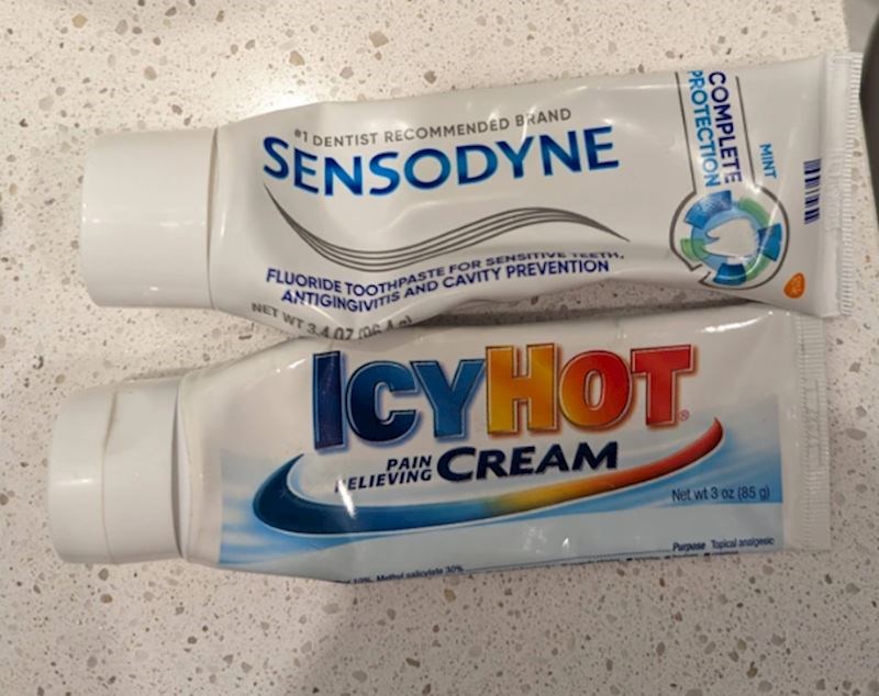 7. "Možete pogoditi s čime sam oprala zube..."