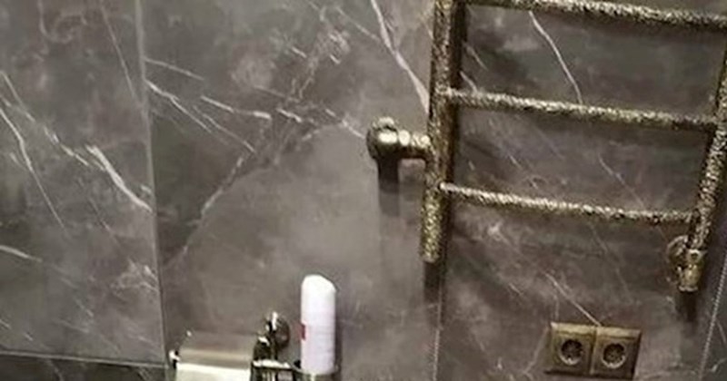 Ljude na Fejsu nasmijao je bizaran dizajn jedne kupaonice, dugo niste vidjeli nešto ovako uređeno