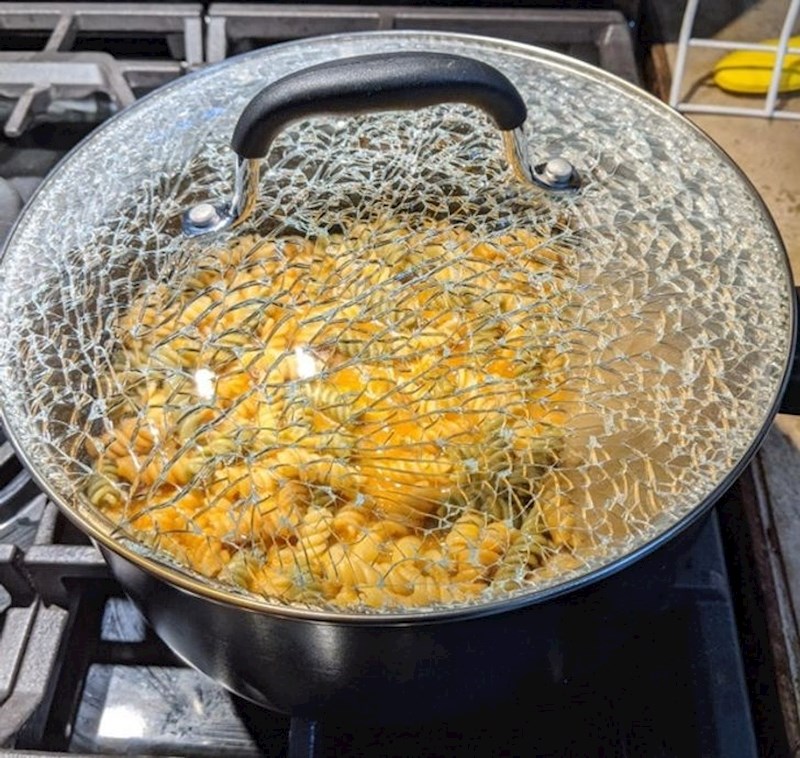 13. "A samo sam htjela pojesti malo tjestenine"