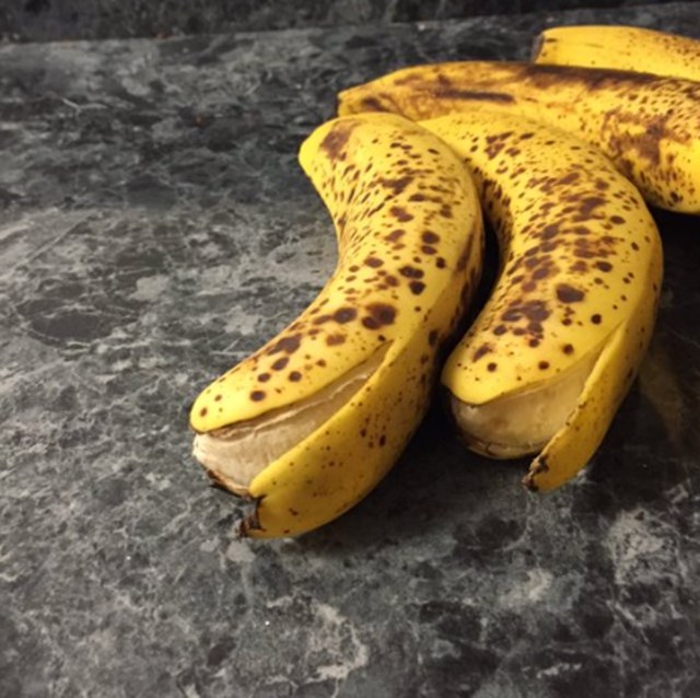 "Moj sin se naljutio na mene pa je otvorio sve banane u kući."