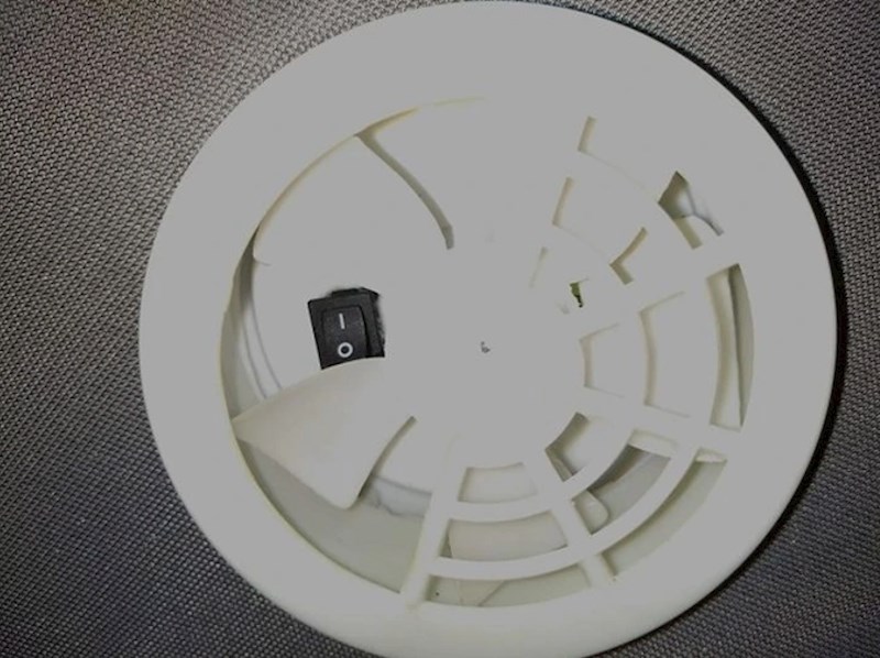 11. Ako želite upaliti ventilator, morate riskirati ozljedu prsta